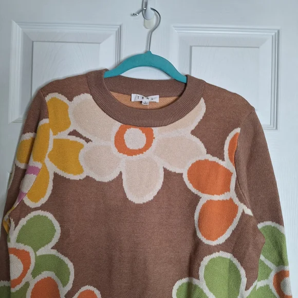 THML Multicolor Floral Sweater Size Large - Picture 3 of 7